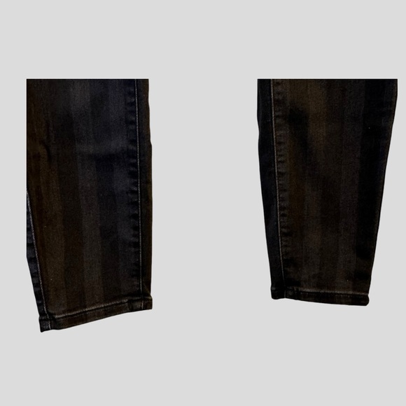 Torrid Women’s Jeans Size 14R Black Vertical Stripes Bombshell Skinny - Picture 7 of 15
